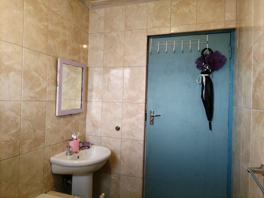 3 Bedroom Property for Sale in Kalkfontein Western Cape